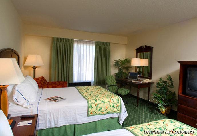Fairfield Inn & Suites By Marriott Atlanta Алфарета Екстериор снимка