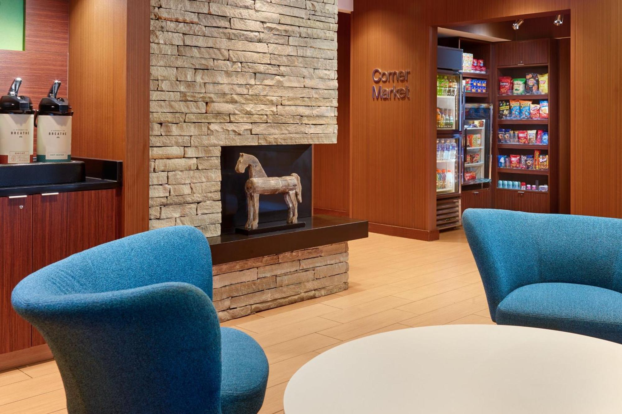 Fairfield Inn & Suites By Marriott Atlanta Алфарета Екстериор снимка