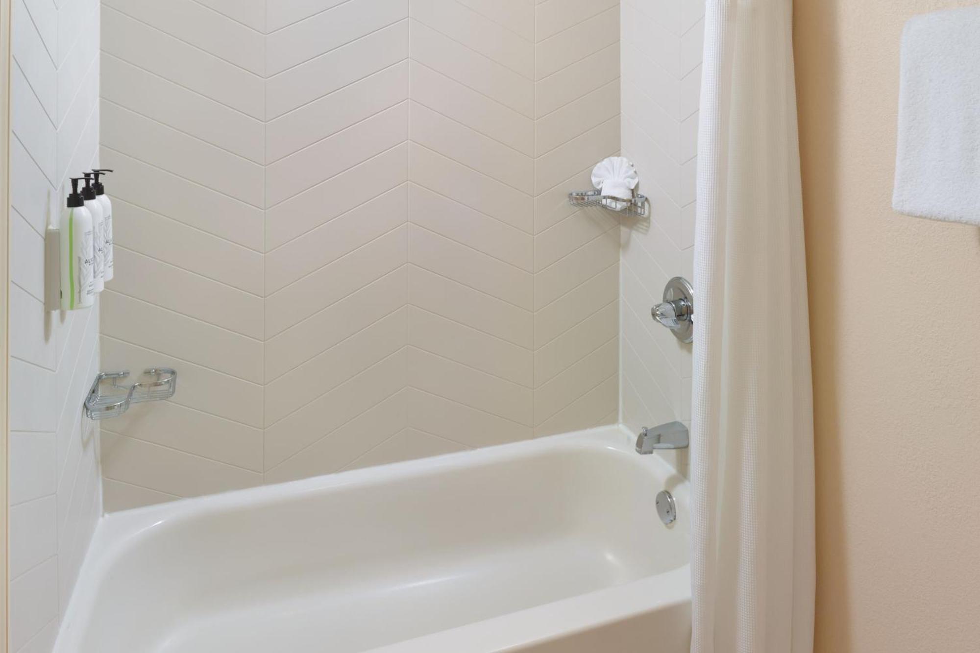 Fairfield Inn & Suites By Marriott Atlanta Алфарета Екстериор снимка