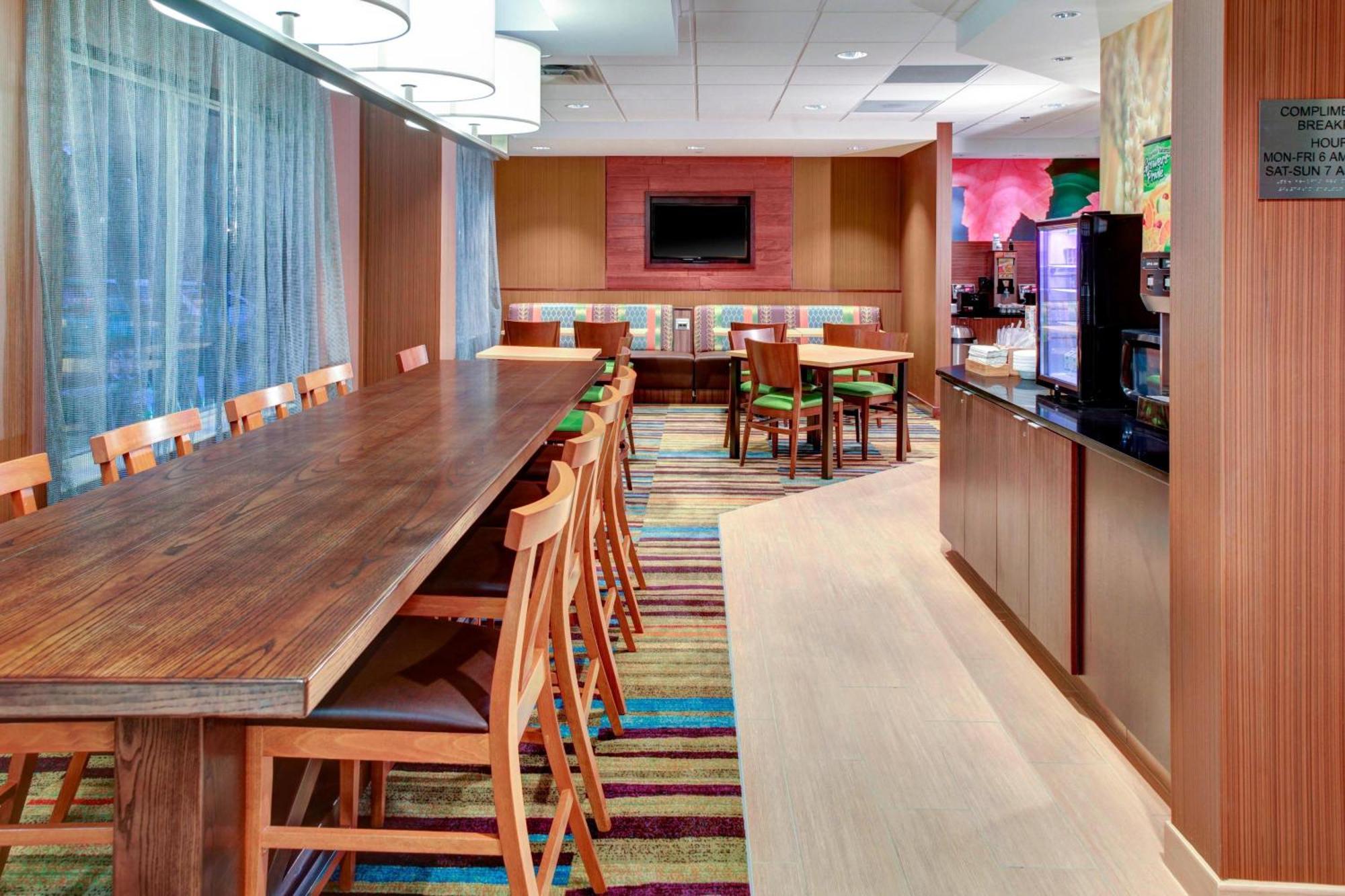 Fairfield Inn & Suites By Marriott Atlanta Алфарета Екстериор снимка